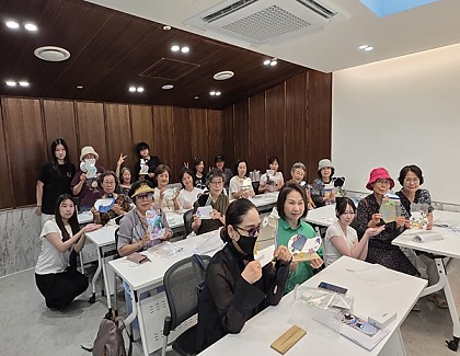 [6월 세대공감 원데이클래스] 프레파유학미술학원 연계  「아크릴펜 미러아트 만들기」